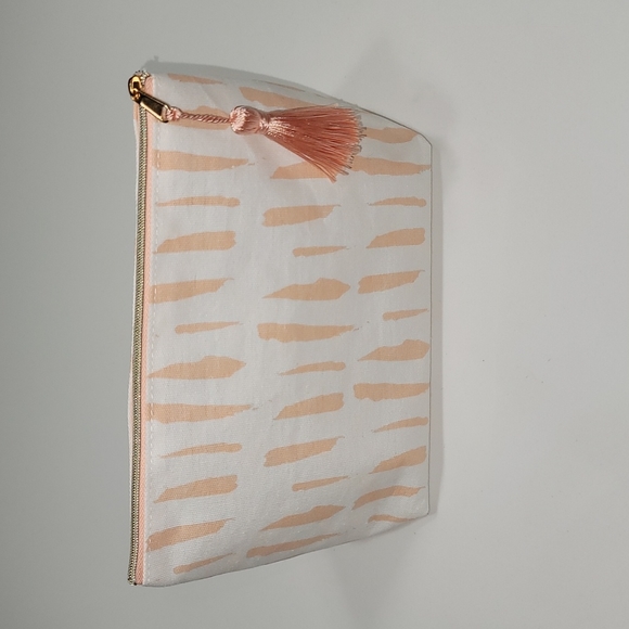 Makeup Bag / Toiletries Pouch - Picture 1 of 10